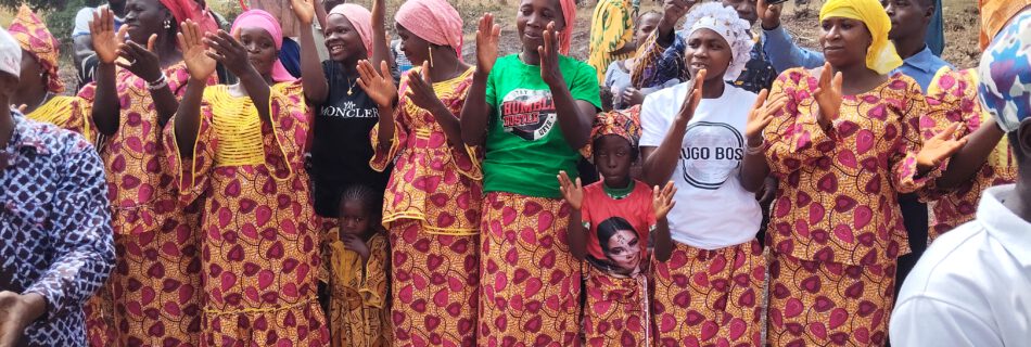 Übergabe der Spenden aus April 2025